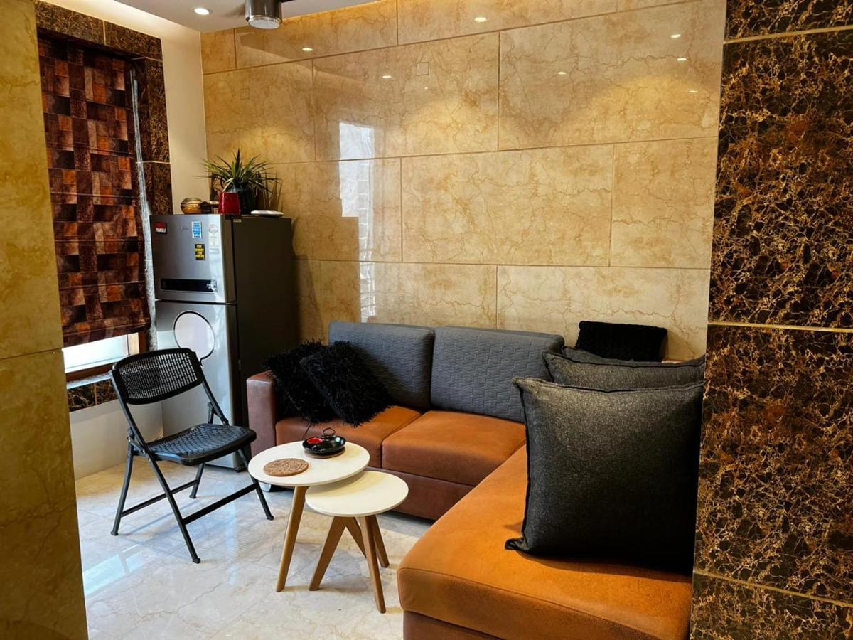 Divine Studios Rajouri Garden New Delhi Exterior foto