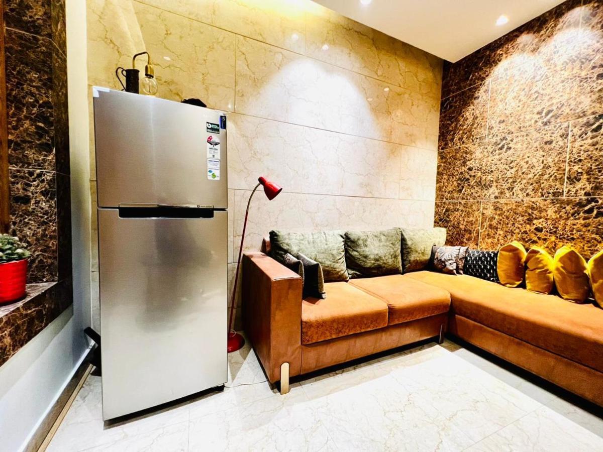 Divine Studios Rajouri Garden New Delhi Exterior foto