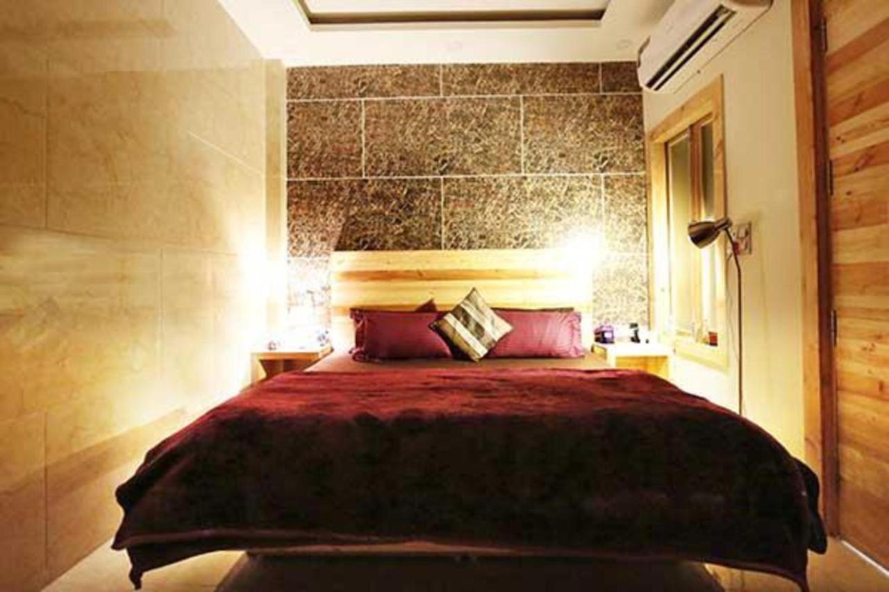 Divine Studios Rajouri Garden New Delhi Exterior foto