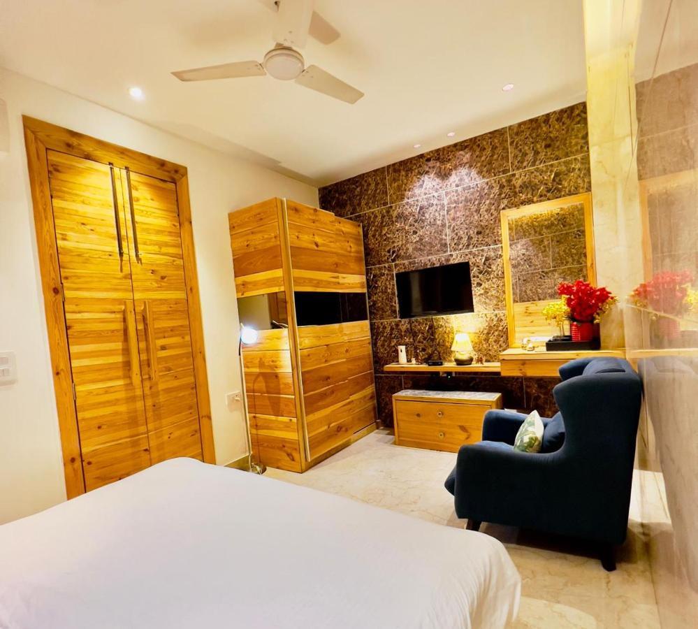 Divine Studios Rajouri Garden New Delhi Exterior foto